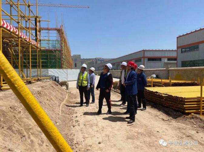 市工程質(zhì)量服務(wù)中心對中小企業(yè)孵化基地項目(三期)A區進(jìn)行專(zhuān)項檢查(圖2) 市工程質(zhì)量服務(wù)中心對中小企業(yè)孵化基地項目(三期)A區進(jìn)行專(zhuān)項檢查(圖2)