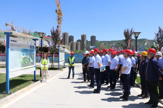 泓源公司開(kāi)展安全生產(chǎn)月活動(dòng)——重點(diǎn)建設項目觀(guān)摩學(xué)習(圖3) 泓源公司開(kāi)展安全生產(chǎn)月活動(dòng)——重點(diǎn)建設項目觀(guān)摩學(xué)習(圖3)